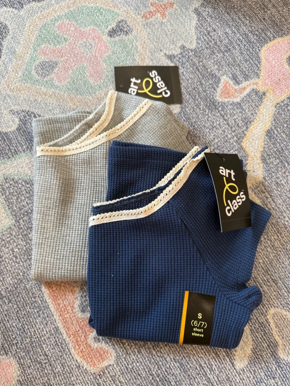 art class Navy & Light Gray Girls' Short Sleeve Tops with Lace Trim
